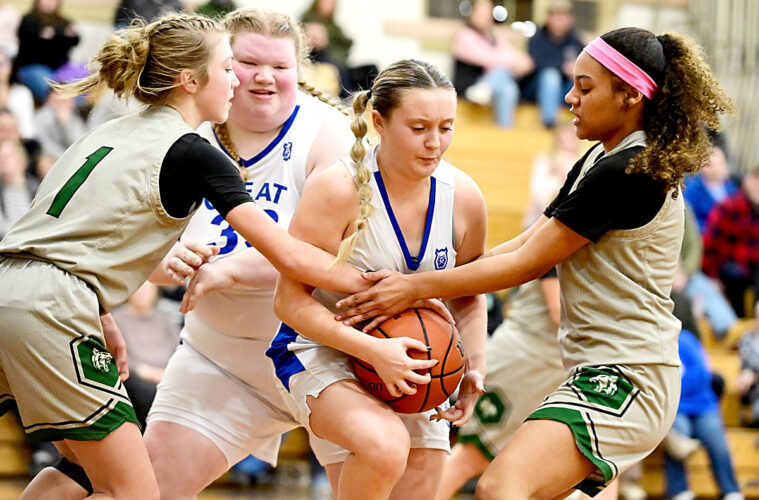 Lady Pirates earn win No. 20 in girls basketball